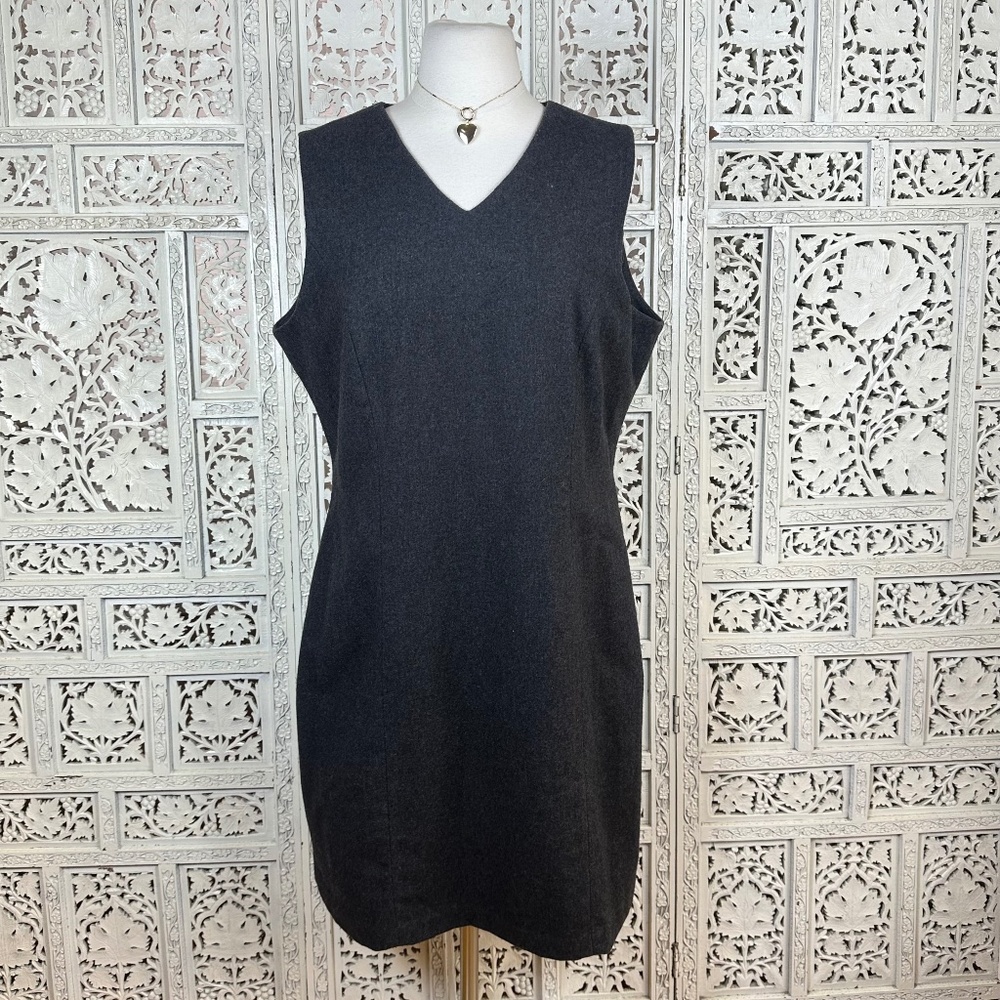 GAP Recycled Wool Blend Dark Gray‎ V Neck Sleeveless Knee Length Dress Sz Large